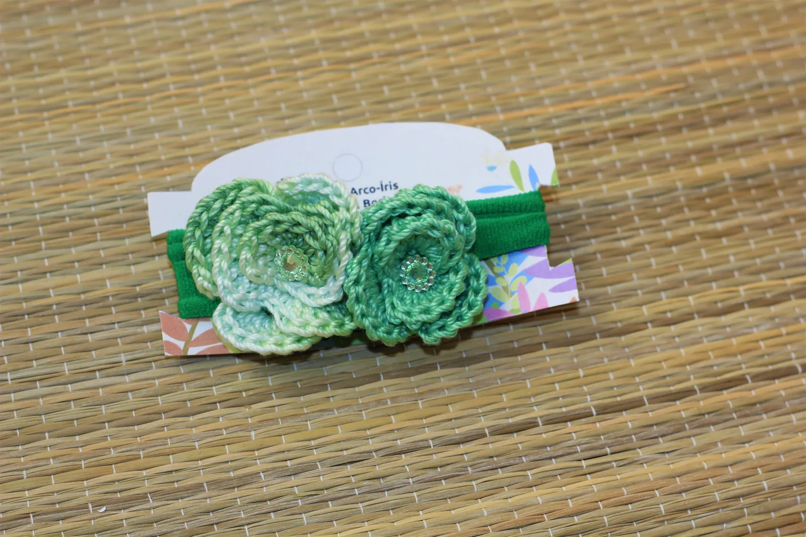 Fita em nylon com aplique em crochê — Arco-Íris & Borboletas (foto 3)